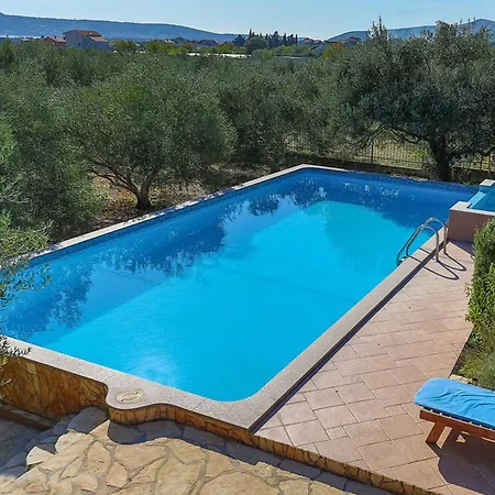 Picturesque Escape With Pool And Sauna Kaštel Novi